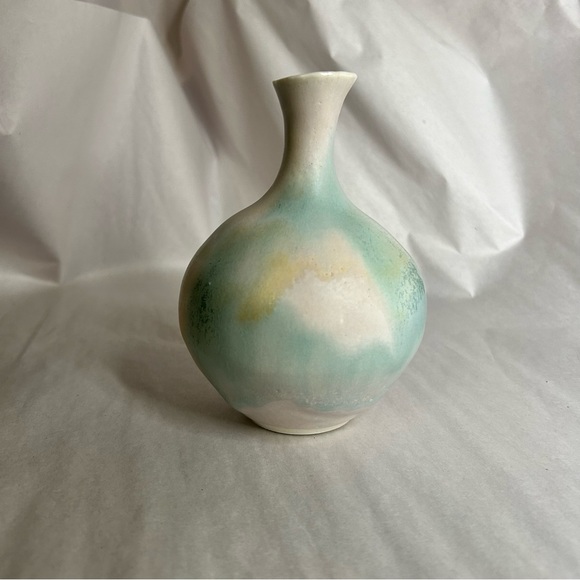 Studio Pottery Vase - Picture 4 of 5